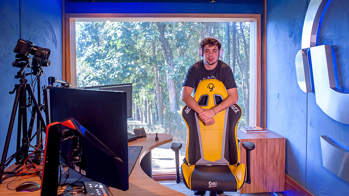 Pro player Felipe “YoDa” Noronha - Riot Games