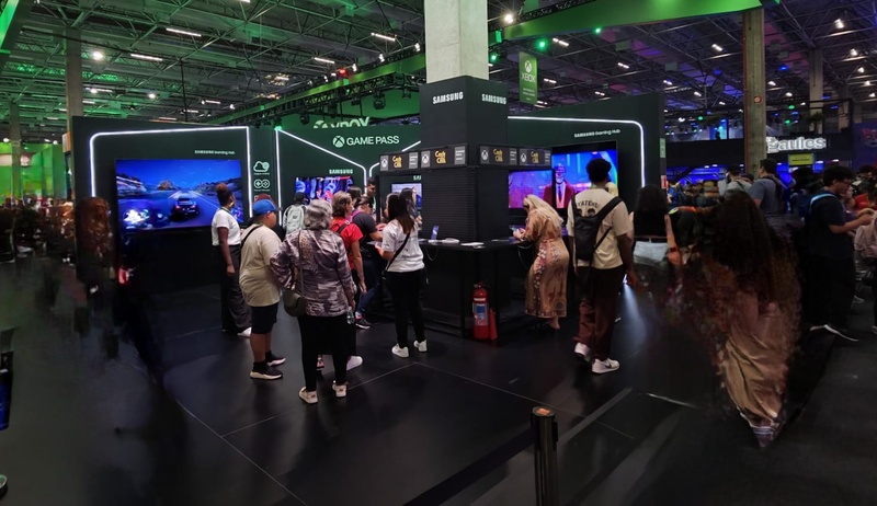 Samsung participa da CCXP23 no estande de Xbox